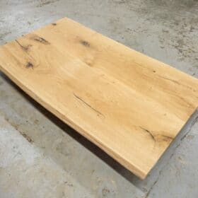 Tischplatte-Eiche-180x80-massiv-geoelt-rustikal-mit-Baumkante-Wildeiche-768x583